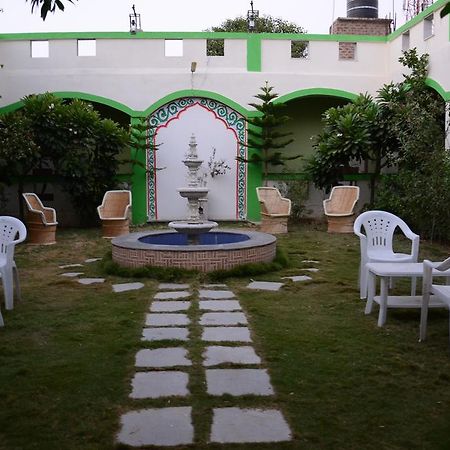 Anandam Palace Pushkar Eksteriør billede